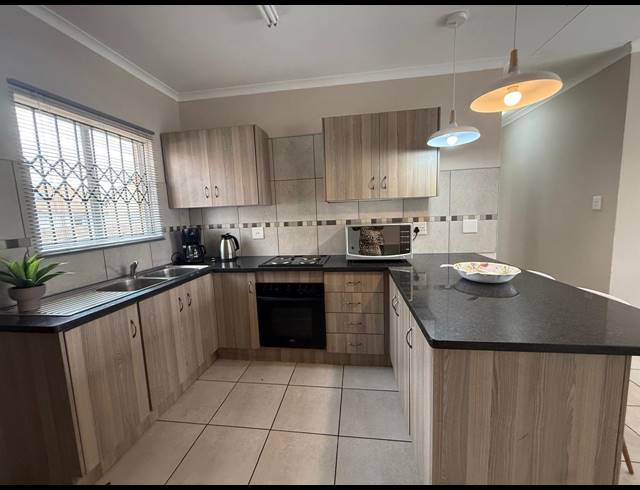 3 BEDROOM TOWNHOUSE FOR SALE IN WATERKLOOF EAST